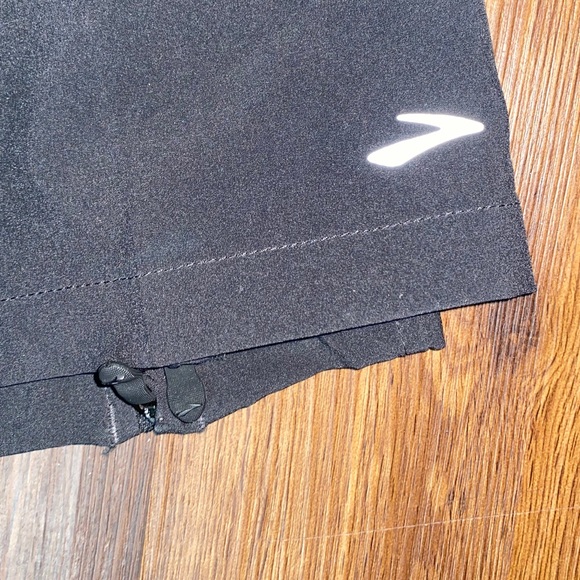 Men’s brooks running pants - Picture 6 of 9